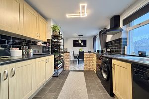 Kitchen- click for photo gallery